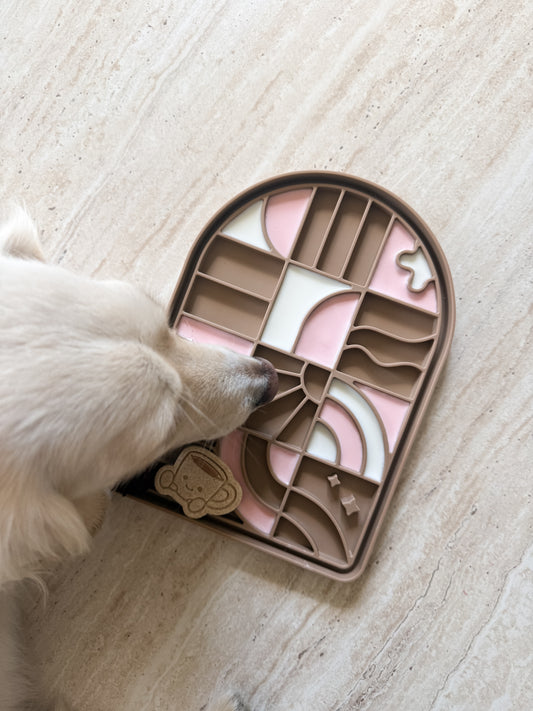 Lumina Lick Mat & Lid - Cabin